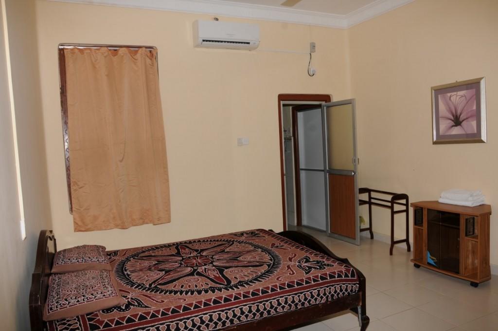 Sai Holiday Inn Jaffna Exterior foto